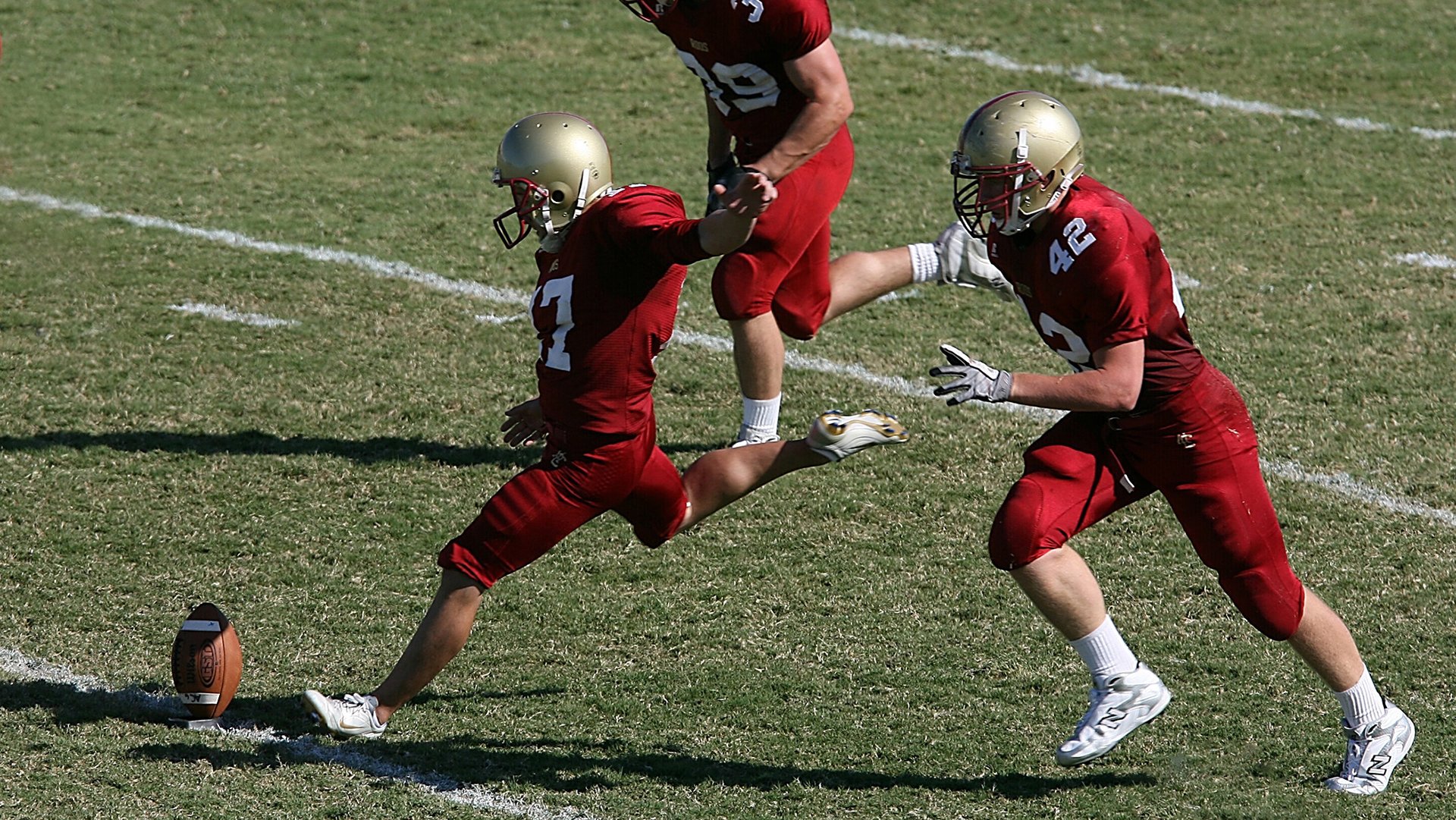 球队出现暴走好征兆，球迷狂欢不已，足球大暴走解约球员